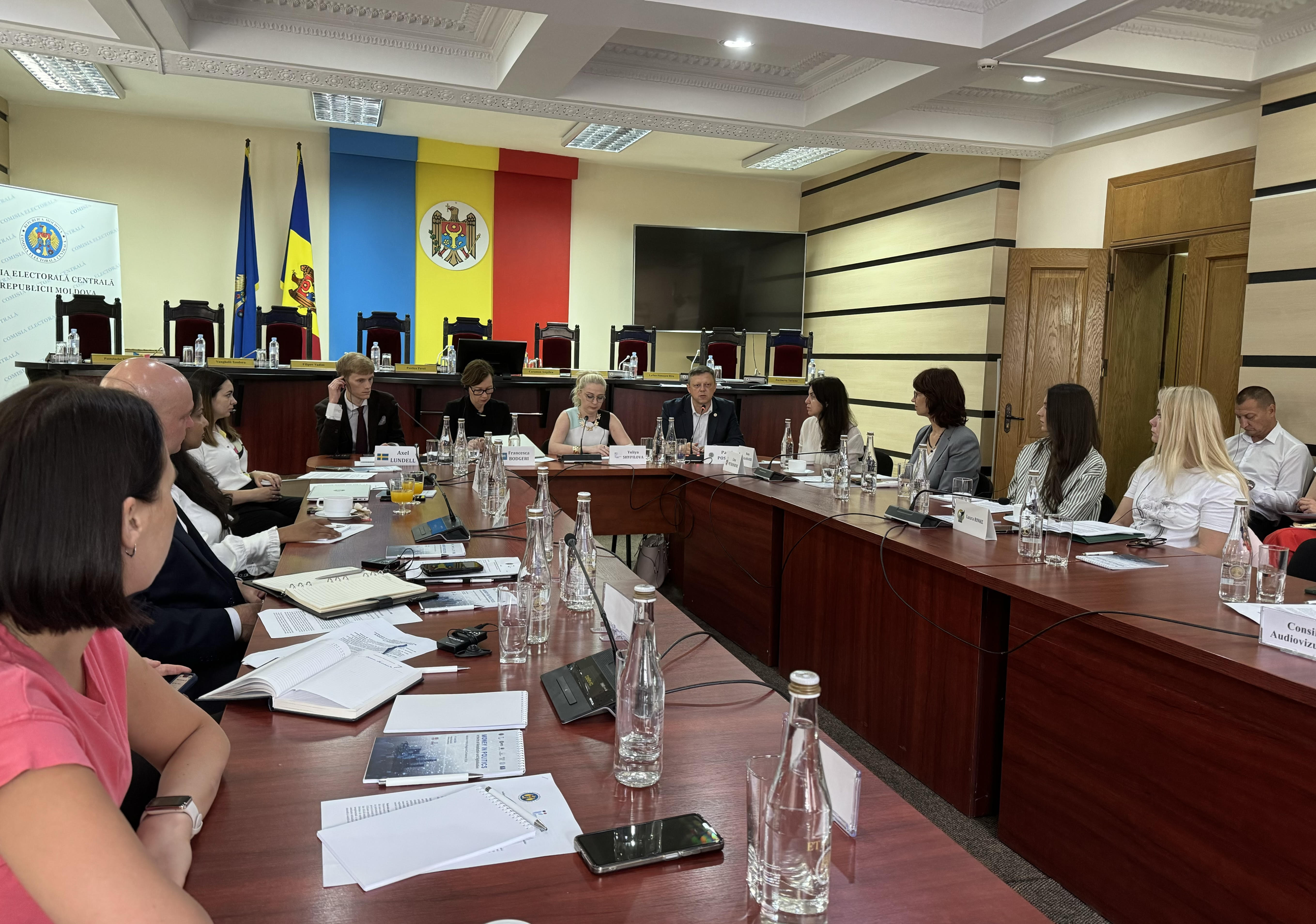 Members of Moldova’s Central Electoral Commission and international experts discuss monitoring online campaigns, July 2024. Credit: International IDEA